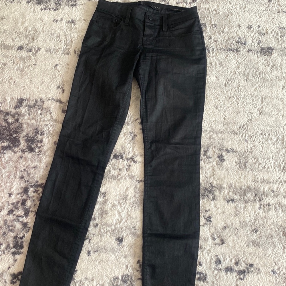 Guess, power skinny low, size 25 Reg, slick black jean